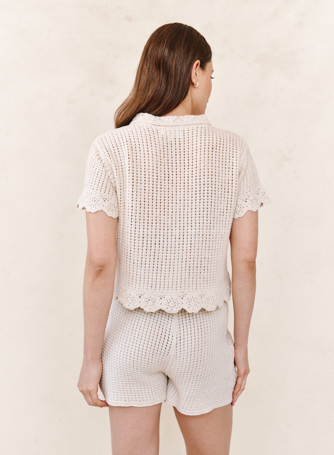 B2640-K96-304 - SHORT SLEEVE CROCHET BUTTON DOWN