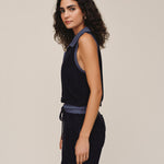 B20005-D36-302 - SLEEVELESS COLLAR TOP