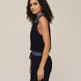 B20005-D36-302 - SLEEVELESS COLLAR TOP