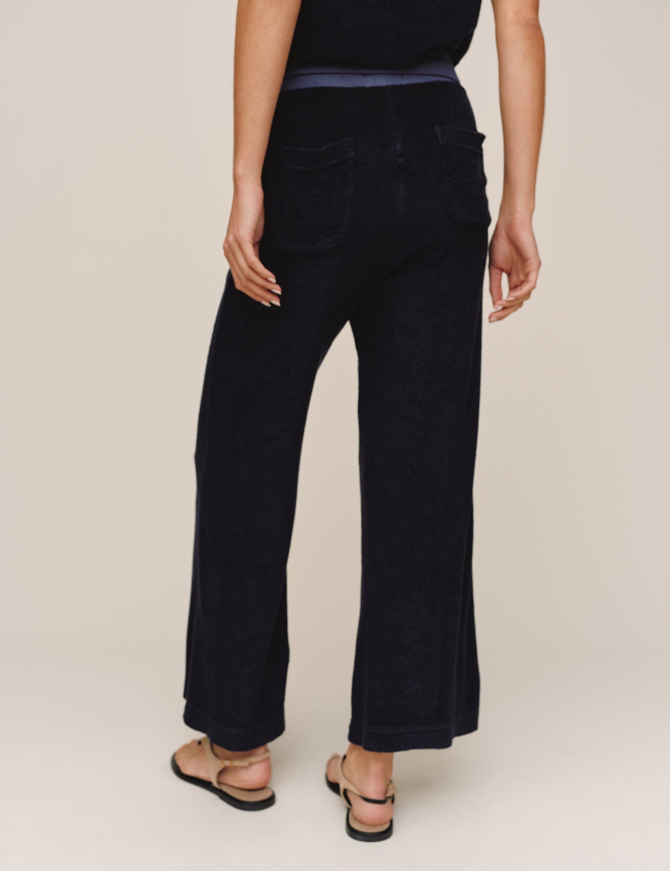 B30000-D36-302 - CROP WIDE LEG PANT