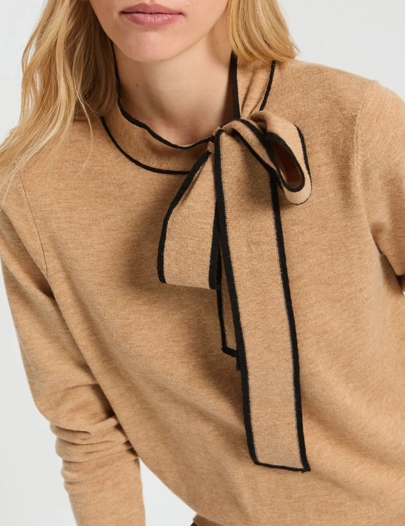 Black And Beige Bow Sweater_33977
