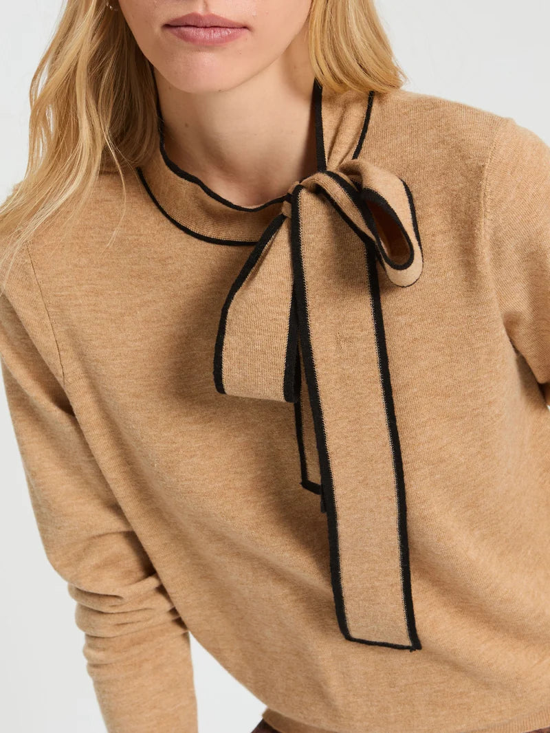 Black And Beige Bow Sweater_33977