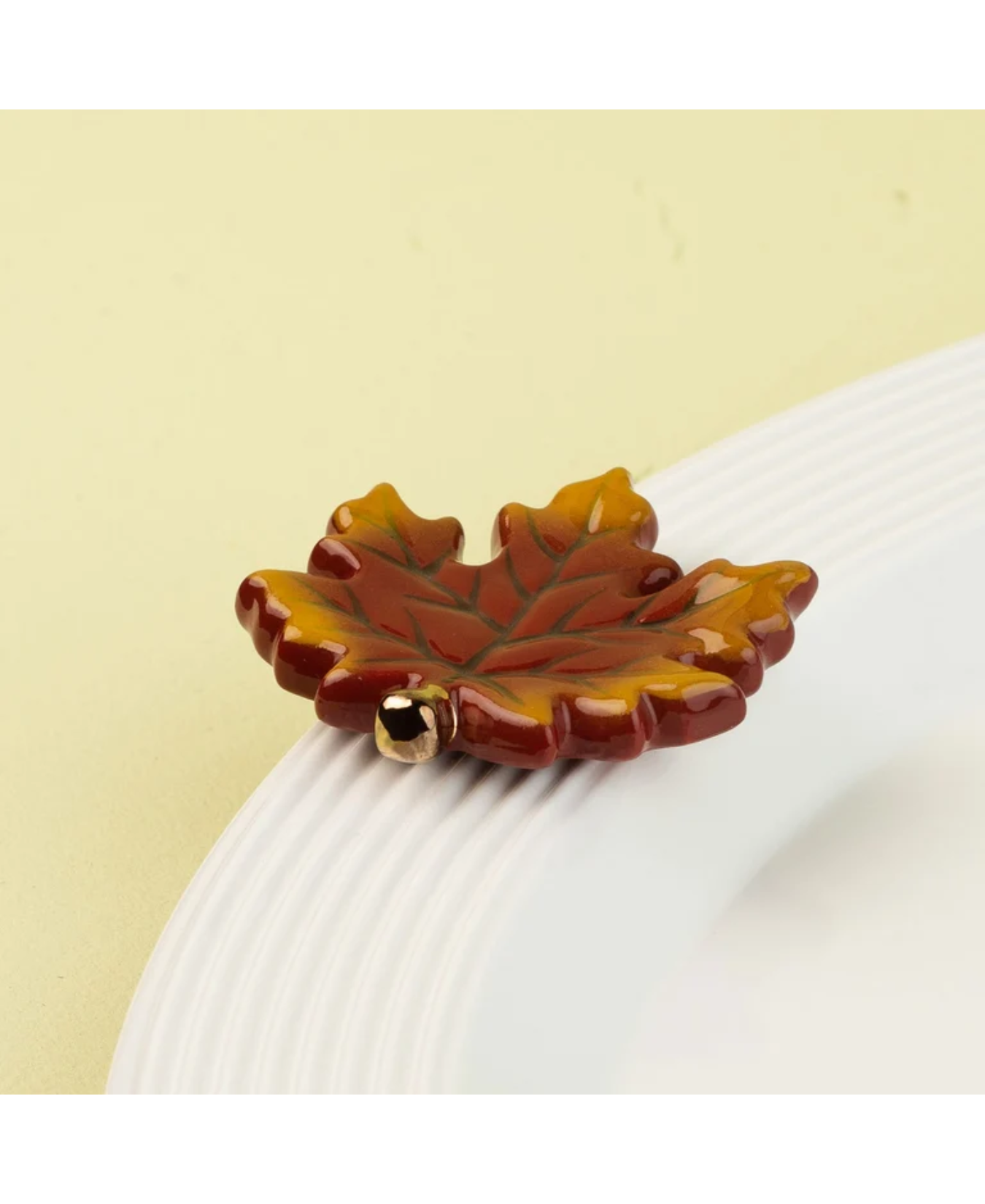 A290 Falling For You Leaf Mini | Maple Leaf-Nora Fleming-A290 