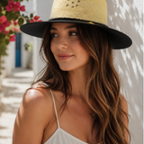 Amy Hat_MUZ02