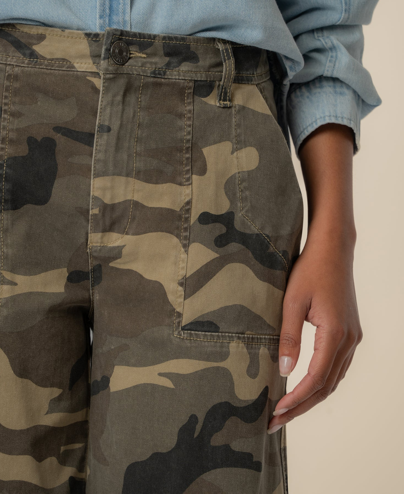 Ashton Barrel Jeans_Kut from the Kloth_KB53516