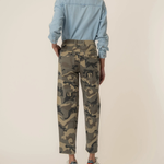 Ashton Barrel Jeans_Kut from the Kloth_KB53516