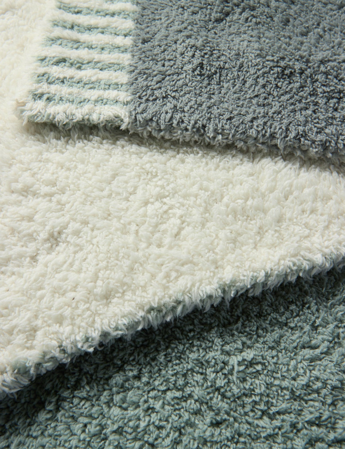 CozyChic Cova Center Stripe Throw | Beach Glass Multi