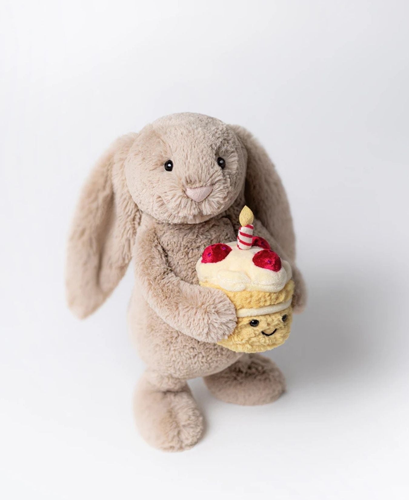 BashfulBeigeBunny_Birthday_Jellycat_BAS3BEBB
