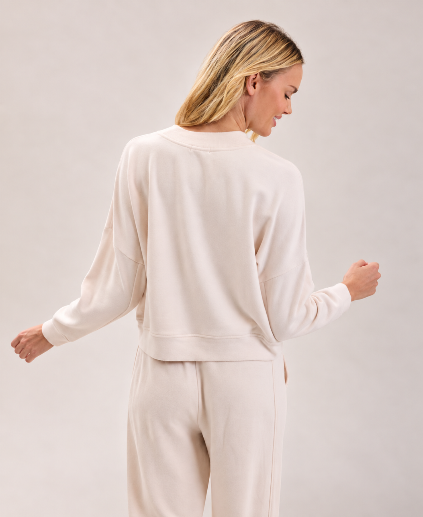 Brushed Fleece Pullover-Barefoot Dreams-BDWMC26891