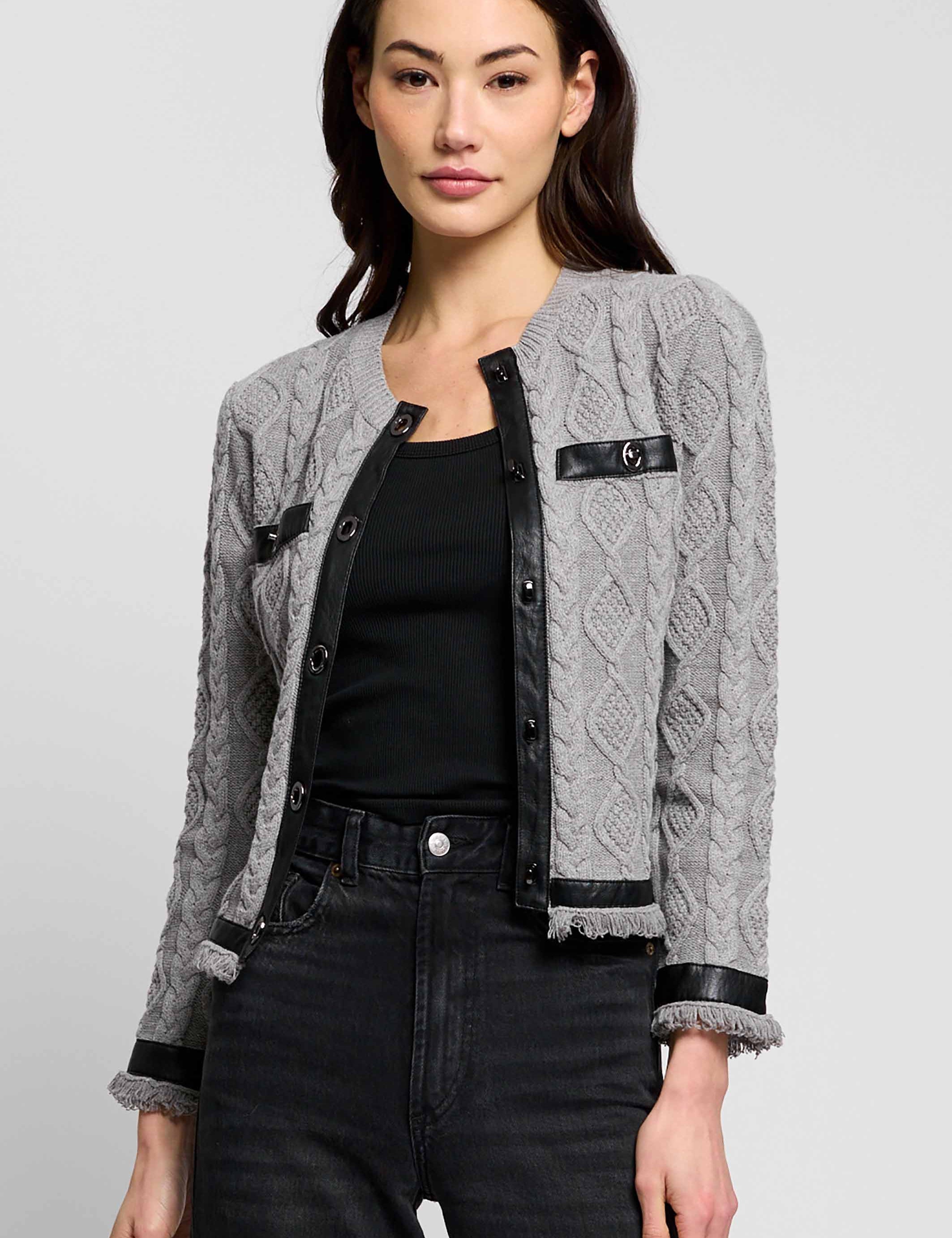 KARA CABLE TURNLOCK CARDI