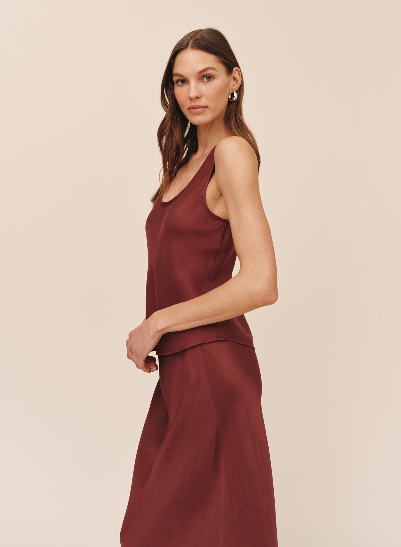B20308-L63-302 - SCOOP NECK TANK