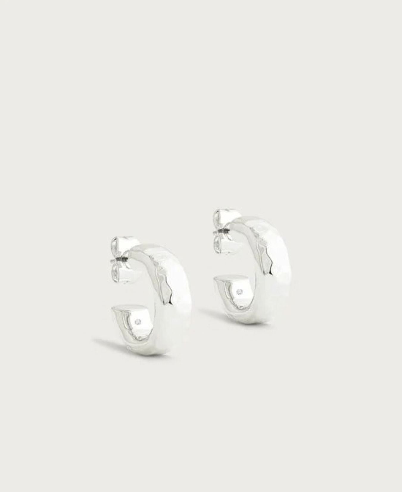 FarrierHuggieHoopEarrings-anabelAram-14112113724