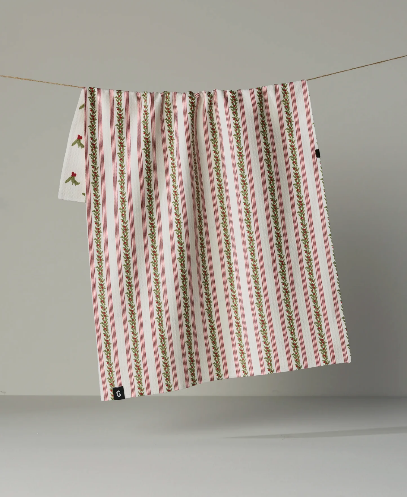 Holly Vine Luxe Kitchen Towel-Geometry-TT-DBL-MF-HOLLY-VINE