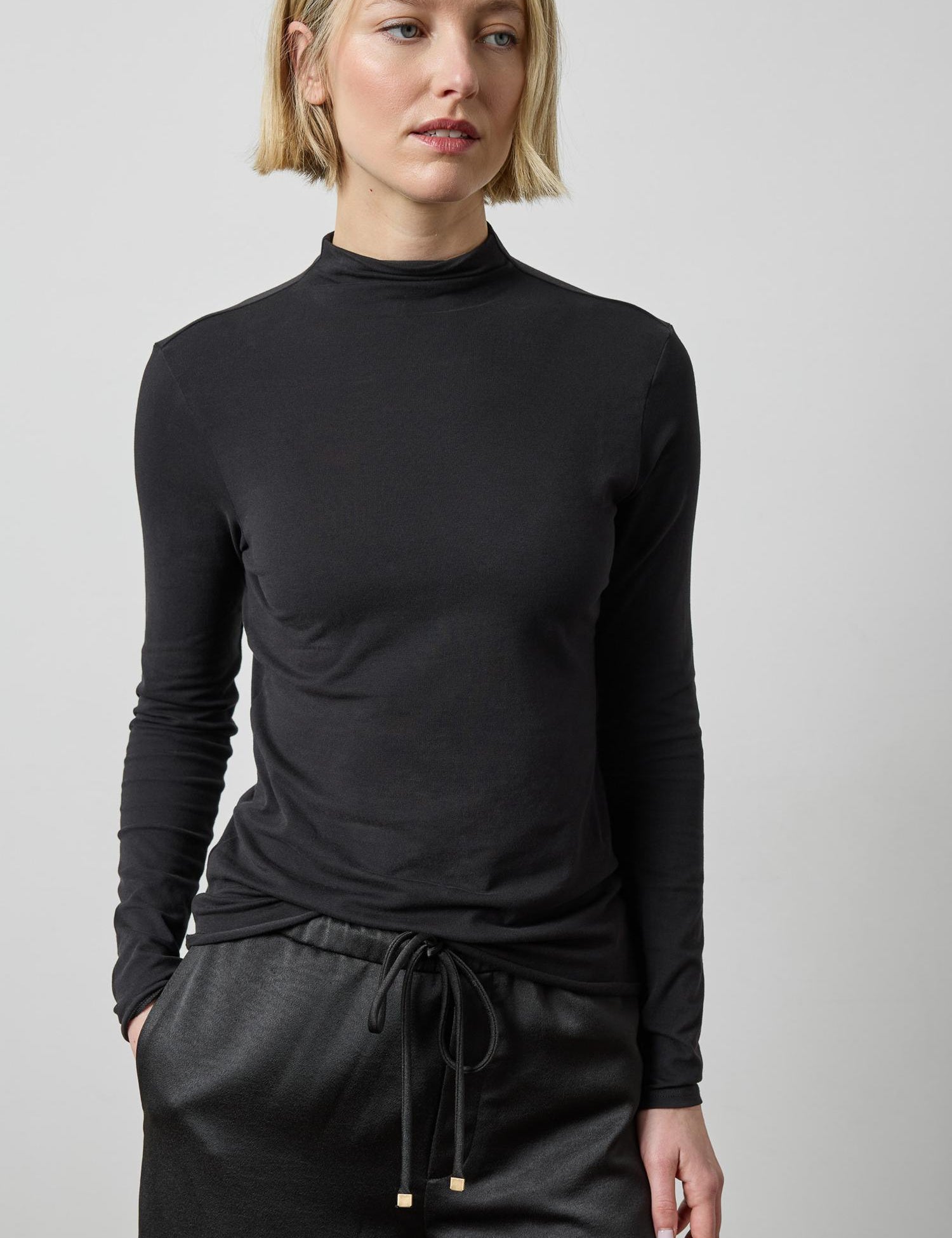 Long Sleeve Funnel Neck_Lilla P_PA3685