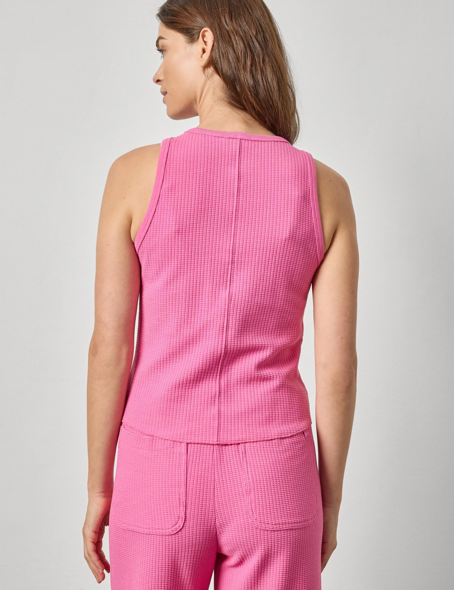 Shirttail Hem Tank | Dahlia