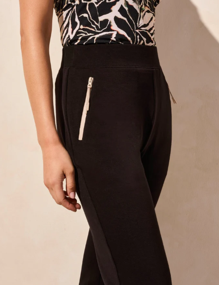Techno Lux Contrast Trim Pull-On Ankle Pants