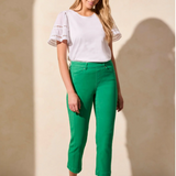 Stretch Cotton Pull-On Straight Leg Capris