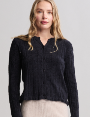 CCUL Cable Knit Cardigan with Ruffle