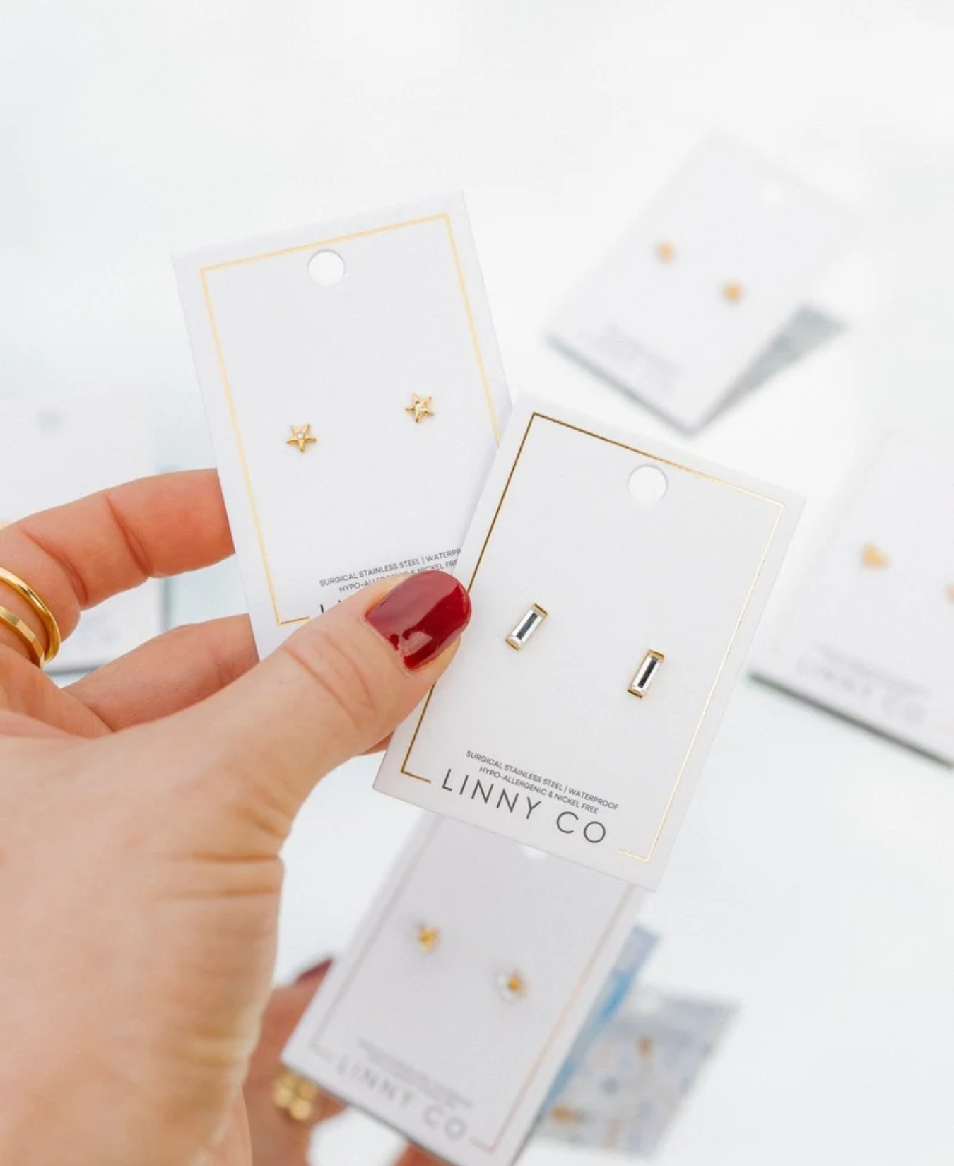 Screwback Stud Earrings-Amber-Linny Co-LINNY4176