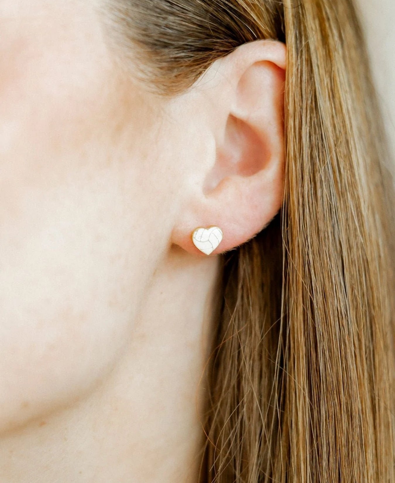 Screwback Stud Earrings-Volleyball_LinnyCo_linny4041