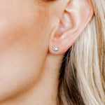 Screwback Stud Earrings - Paw Print Silver_LinnyCo_LINNY4063