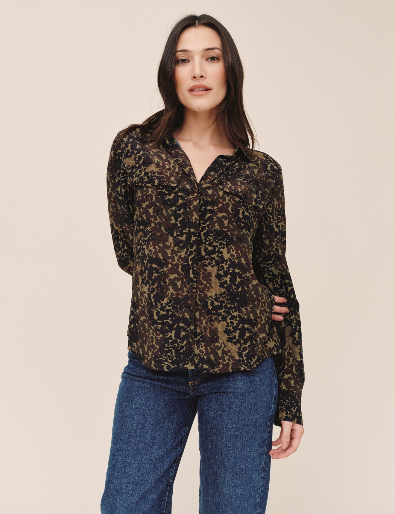 B20176-L59-304 - UTILITY POCKET BUTTON DOWN