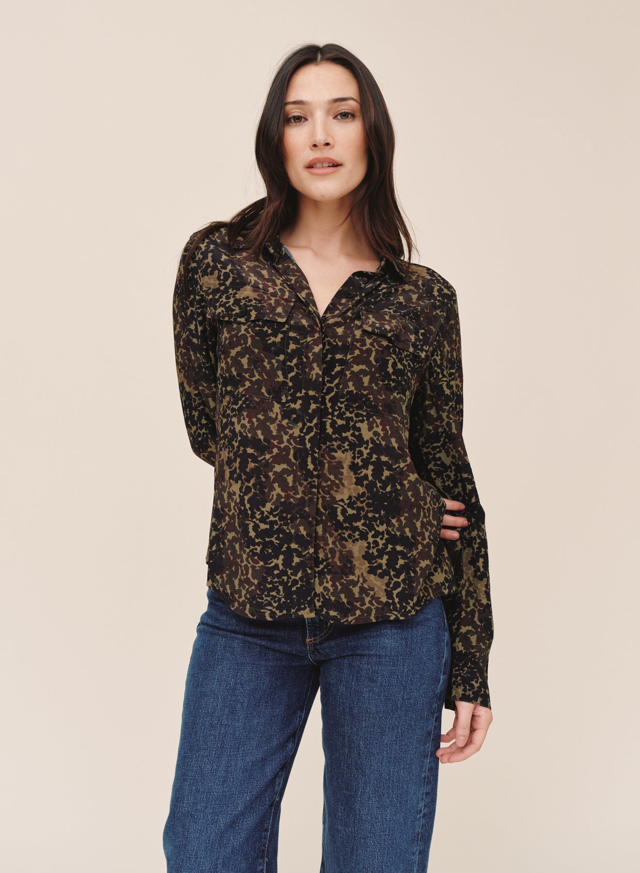 B20176-L59-304 - UTILITY POCKET BUTTON DOWN
