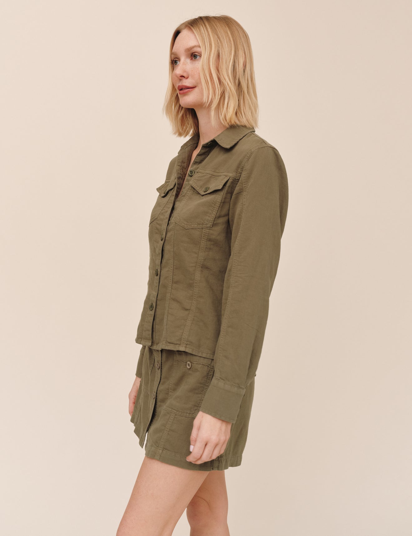 B20125-B71-302 - FITTED TRUCKER SHIRT