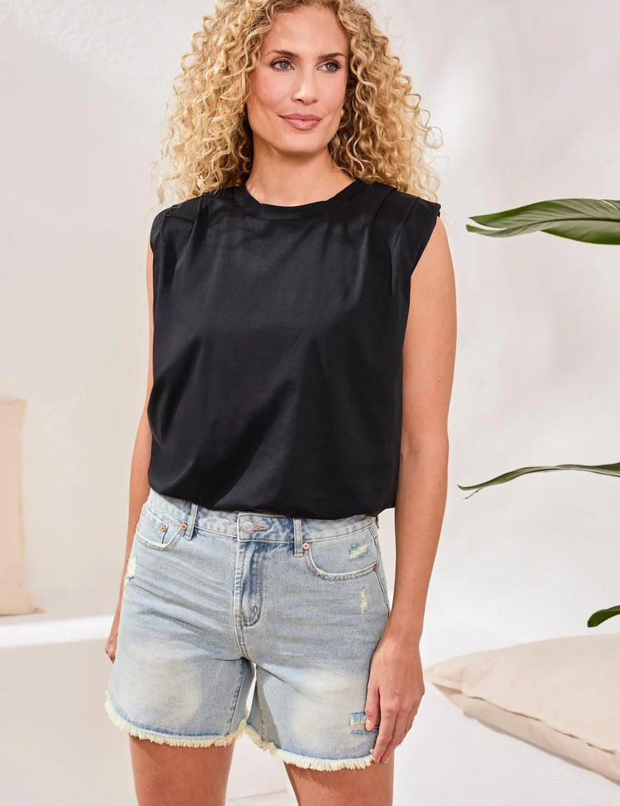 Padded Shoulder Muscle Tee | Cream